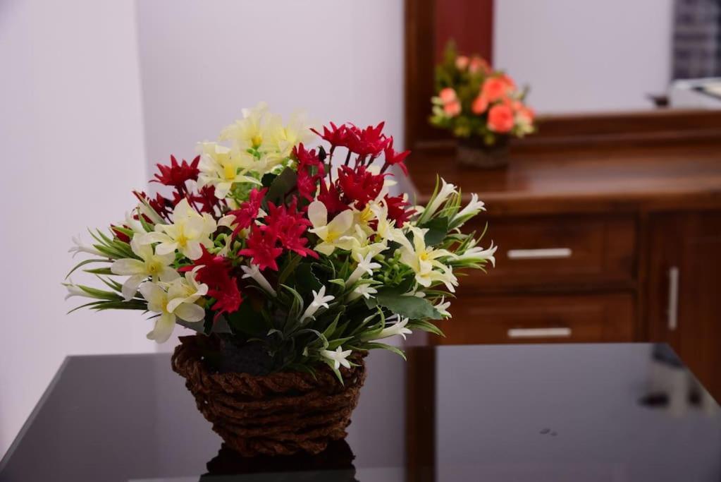 Saru Holiday Apartment - Upto 6 Guests Kandy Exterior photo